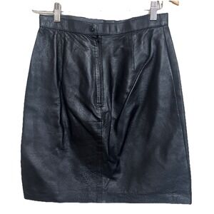 Vickie Women's Size 9 Black 100% Leather Short  Skirt Fully Lined, Biker, Trendy